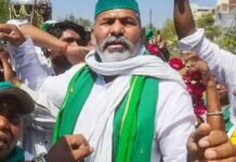 किसानों की मांगे नही मानी तो काट देंगे 16 राज्यों की बिजली की तार (राकेश टिकैत)