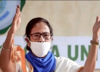 अब 71 दिन , ममता बनर्जी की कुर्सी बचाने लिए चुनाव आयोग पहुंची