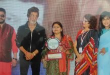 शक्ति कपूर तथा पूर्व मिस इंडिया द्वारा D.M.A की वाइस प्रेसिडेंट (W.Cell)को किया गया सम्मानित