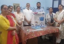 प्रमुख समाज सेवक तथा दानी सज्जन श्री ओम प्रकाश भगत द्वारा सरकारी प्राइमरी स्कूल बस्ती पीर में लगवाया आर ओ: संजीव कपूर