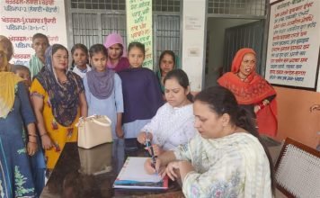 ਮਾਪੇ-ਅਧਿਆਪਕ ਮਿਲਣੀ ਦੇ ਵਿੱਚ ਵਿਦਿਆਰਥੀਆਂ ਦੇ ਮਾਪੇ ਕਰ ਰਹੇ ਹਨ ਭਰਵੀਂ ਸ਼ਮੂਲੀਅਤ