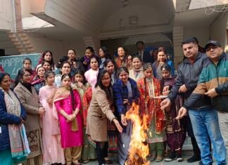 सेठ हुक्म चन्द एस डी पब्लिक स्कूल न्यू प्रेम नगर में मनाया गया लोहडी पर्व