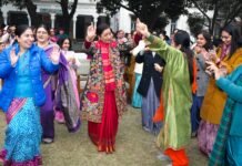 के.एम.वी.द्वारा पूरे उत्साह के साथ मनाया गया लोहड़ी का त्यौहार