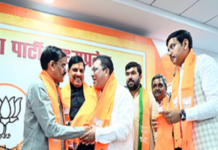 लोकसभा चुनाव से पहले कांग्रेस को बड़ा झटका, कमलनाथ के करीबी सैयद जाफर सहित कई कांग्रेसी नेता BJP में शामिल