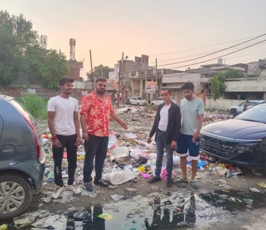 नवदीप जरेवाल के प्रयास से जे. पी नगर हरबंस नगर रोड से कूढ़े की हुई सफाई नवदीप जरेवाल