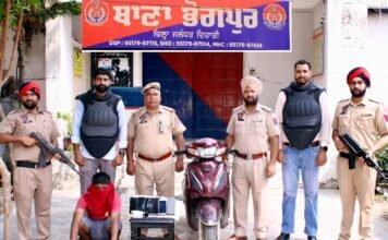 जालंधर ग्रामीण पुलिस ने स्ट्रीट क्राइम पर नकेल कसते हुए कुख्यात स्नैचर को गिरफ्तार किया जालंधर ग्रामीण पुलिस