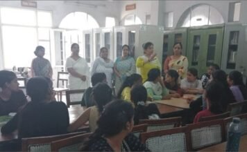 ਲਾਇਬ੍ਰੇਰੀਅਨ