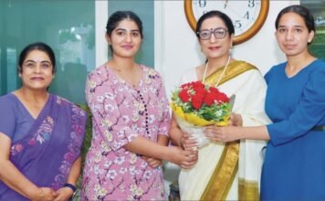 केएमबी की नवनीत कौर और मनदीप कौर ने एमएससी कंप्यूटर साइंस सेमेस्टर दूसरे और चौथ के नतीजे में प्रथम स्थान प्राप्त किया नवनीत कौर