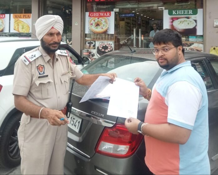 POLICE अवैध