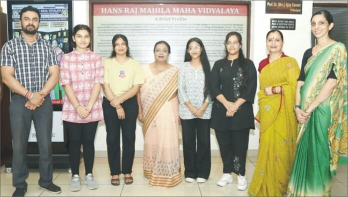 students छात्राओं