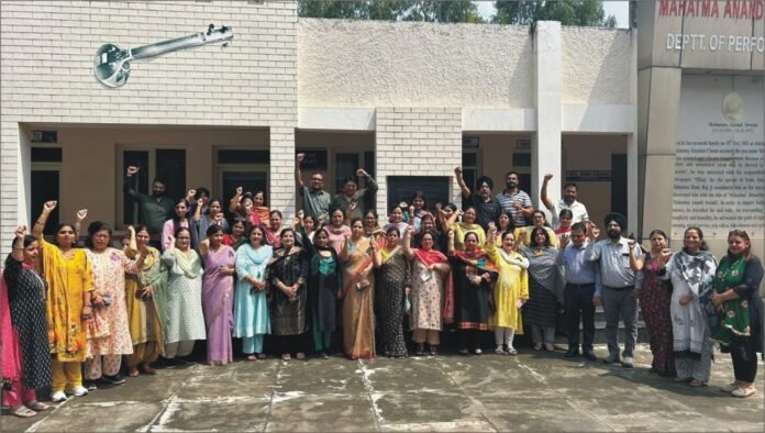 COLLEGE TEACHER UNION कॉलेज टीचर यूनियन