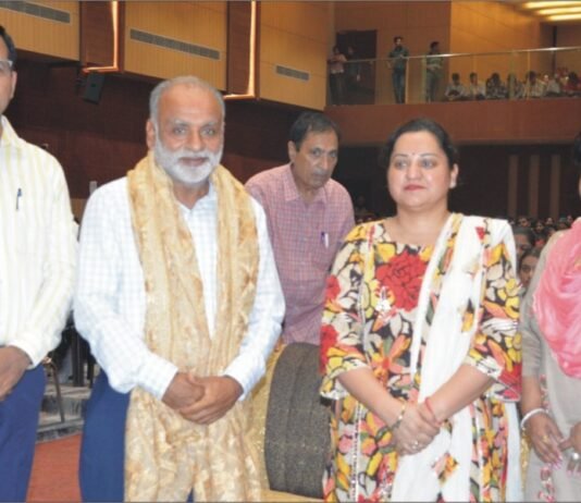 डीएवी यूनिवर्सिटी