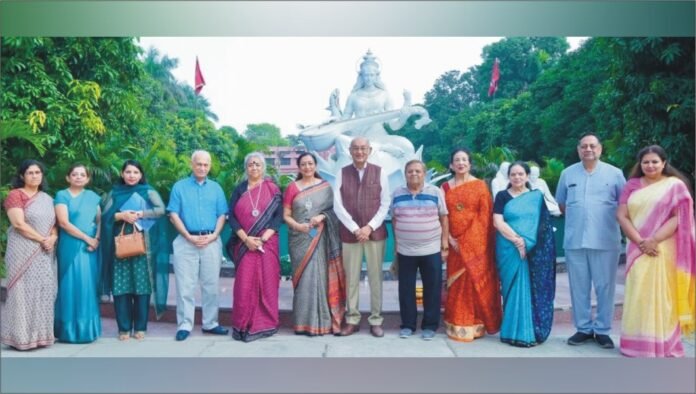 Governing Body गवर्निंग बॉडी