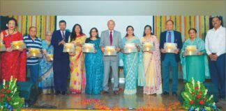 प्रकाश: द लाइट एटरनल