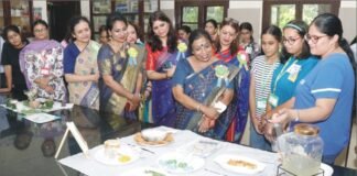 वल्र्ड ओकाोन डे