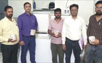 जिला स्वास्थ्य अधिकारी ने खाद्य सुरक्षा टीम के साथ बड़ी कार्रवाई करते हुए करीब 500 किलो पनीर जब्त किया जिला स्वास्थ्य अधिकारी