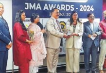 डॉ. पलक गुप्ता बौरी सीएसआर डायरेक्टर इनोसेंट हार्ट्स को समाज-कल्याण हेतु दिए गए योगदान के लिए किया गया सम्मानित डॉ. पलक गुप्ता बौरी