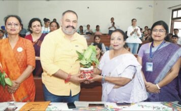 ਇੰਟਰ-ਸਕੂਲ ਪ੍ਰਤੀਯੋਗਤਾ