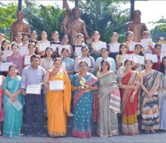 छात्राओं