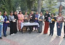 एच.एम.वी. ने दिए शुभेच्छा कार्ड शुभेच्छा कार्ड