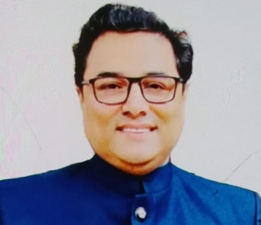ਅੱਜ ਛੋਟੇ ਬੱਚਿਆਂ ਤੋਂ ਲੈ ਕੇ ਔਰਤਾਂ, ਨੌਜਵਾਨ ਪੀੜੀ ਅਤੇ ਬਜ਼ੁਰਗ ਵੀ ਮੋਬਾਈਲ ਫੋਨਾਂ ਦੇ ਨਸ਼ੇ ਦੇ ਆਦੀ ਹੋ ਗਏ ਹਨ ਨੌਜਵਾਨ ਪੀੜੀ