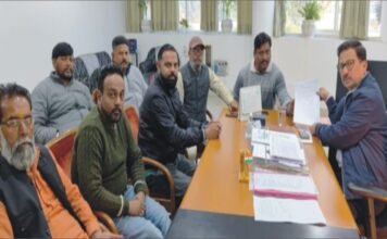 ਸਫਾਈ ਕਰਮਚਾਰੀ ਯੂਨੀਅਨ ਨੇ ਜੁਆਇੰਟ ਕਮਿਸ਼ਨਰ ਸੰਦੀਪ ਤਿਵਾੜੀ ਨਾਲ ਕੀਤੀ ਵਿਸ਼ੇਸ਼ ਮੀਟਿੰਗ ਸਫਾਈ ਕਰਮਚਾਰੀ ਯੂਨੀਅਨ