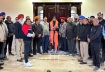 ਹੁਸ਼ਿਆਰਪੁਰ ਇਨਕਲੇਵ ਵੈਲਫੇਅਰ ਐਸੋਸੀਏਸ਼ਨ ਨੇ ਸੰਸਦ ਮੈਂਬਰ ਨਾਲ ਕੀਤੀ ਮੁਲਾਕਾਤ ਹੁਸ਼ਿਆਰਪੁਰ ਇਨਕਲੇਵ ਵੈਲਫੇਅਰ ਐਸੋਸੀਏਸ਼ਨ