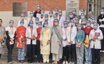 केएमवी की छात्राओं ने वेरका मिल्क प्लांट में शैक्षणिक दौरे के दौरान सीखा दूध प्रसंस्करण का व्यावहारिक अनुभव वेरका मिल्क प्लांट