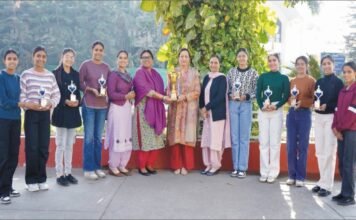 केएमवी की लुड्डी टीम ने पंजाब एग्रीकल्चरल यूनिवर्सिटी, लुधियाना में आयोजित पंजाब स्टेट इंटर-यूनिवर्सिटी यूथ फेस्टिवल में बिखेरी चमक लुड्डी टीम