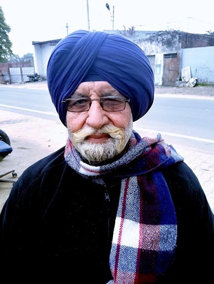 1 ਐਮਰਜੰਸੀ