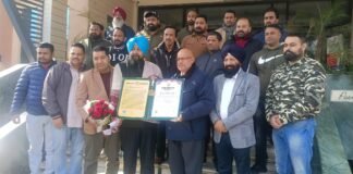 ਪੱਤਰਕਾਰ ਦਲਜੀਤ ਅਜਨੋਹਾ