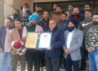 ਪੱਤਰਕਾਰ ਦਲਜੀਤ ਅਜਨੋਹਾ ਨੇ ਪੱਤਰਕਾਰੀ ਵਿੱਚ ਹੁਸ਼ਿਆਰਪੁਰ ਦਾ ਮਾਣ ਵਧਾਇਆ: ਖੰਨਾ/ਡਾ. ਘਈ ਪੱਤਰਕਾਰ ਦਲਜੀਤ ਅਜਨੋਹਾ