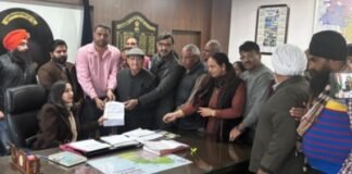 ਹੁਸ਼ਿਆਰਪੁਰ ‘ਚ ਕਾਂਗਰਸੀ ਵਰਕਰਾਂ ਵੱਲੋਂ ਵਿਸ਼ਾਲ ਪ੍ਰਦਰਸ਼ਨ ਕਾਂਗਰਸੀ ਵਰਕਰਾਂ