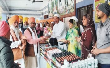 ਅਰੋਗਿਆ ਆਯੁਰਵੈਦਿਕ ਕਲੀਨਿਕ ਪਿੰਡ ਖੜਕਾਂ ਵੱਲੋਂ ਲਗਾਏ ਫ੍ਰੀ ਮੁਫਤ ਜਾਂਚ ਕੈਂਪ ਦਾ ਸੰਤ ਬਾਬਾ ਰਮੇਸ਼ ਦਾਸ ਜੀ ਨੇ ਕੀਤਾ ਉਦਘਾਟਨ ਅਰੋਗਿਆ ਆਯੁਰਵੈਦਿਕ ਕਲੀਨਿਕ