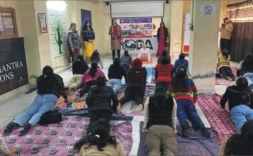 ਯੋਗਾ ਪ੍ਰਦਰਸ਼ਨ