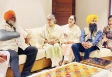 ਸੁਖਬੀਰ ਬਾਦਲ ਨੇ ਲਾਲੀ ਬਾਜਵਾ ਨਾਲ ਦੁੱਖ ਸਾਂਝਾ ਕੀਤਾ ਲਾਲੀ ਬਾਜਵਾ