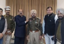 ਕੈਬਨਿਟ ਮੰਤਰੀ ਮਹਿੰਦਰ ਭਗਤ ਨੇ ਕਰਨੈਲ ਸਿੰਘ ਨੂੰ ਏਐਸਆਈ ਵਜੋਂ ਤਰੱਕੀ ਮਿਲਣ ‘ਤੇ ਲਗਾਇਆ ਸਟਾਰ* ਮਹਿੰਦਰ ਭਗਤ