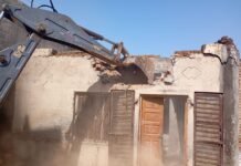 ਯੁੱਧ ਨਸ਼ਿਆਂ ਵਿਰੁੱਧ ; ਫਿਲੌਰ ਦੇ ਪਿੰਡ ਖ਼ਾਨਪੁਰ ਅਤੇ ਮੰਡੀ ’ਚ ਨਸ਼ਾ ਸਮੱਗਲਰਾਂ ਵਲੋਂ ਕੀਤੀਆਂ ਗਈਆਂ ਅਣ-ਅਧਿਕਾਰਤ ਉਸਾਰੀਆਂ ਨੂੰ ਢਾਹਿਆ ਪਿੰਡ ਖ਼ਾਨਪੁਰ